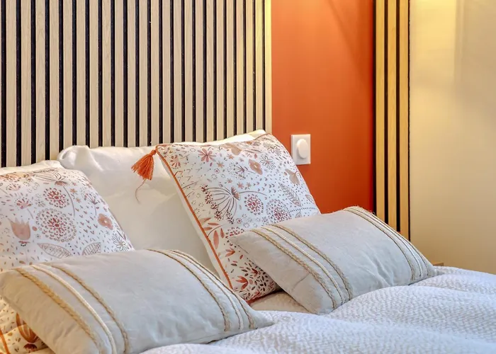 Terracotta Votre F2 Renove Avec Ascenseur Proche Cathedrale Apartmán *